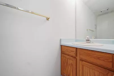 7709 S Sunbird Way, Midvale, UT 84047 - Photo 8