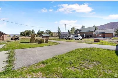 1760 W 3000 S, Daniel, UT 84032 - Photo 16