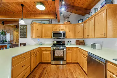 1760 W 3000 S, Daniel, UT 84032 - Photo 8