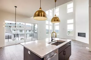 413 W Ascent Dr, Hideout, UT 84036 - Photo 2