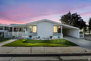 89 W Evening Star Way S, Sandy, UT 84070 - Photo 2