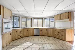 89 W Evening Star Way S, Sandy, UT 84070 - Photo 12