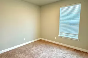 884 N Van Dyne Dr, Saratoga Springs, UT 84045 - Photo 8