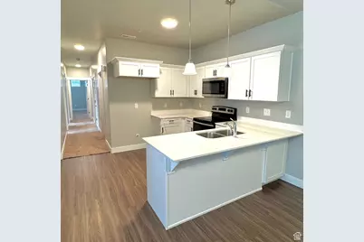 884 N Van Dyne Dr #E304, Saratoga Springs, UT 84045 - Photo 2