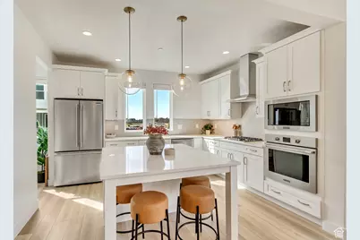 1476 W 550 N #161, Farmington, UT 84025 - Photo 6