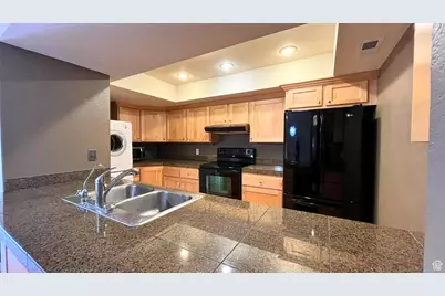 110 S 800 E #402, Salt Lake City, UT 84102 - Photo 4