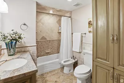 963 E Old English Rd S, Draper, UT 84020 - Photo 38