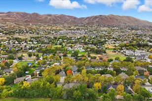 963 E Old English Rd S, Draper, UT 84020 - Photo 88