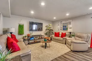 8169 S Flaxton Ln W, West Jordan, UT 84081 - Photo 12