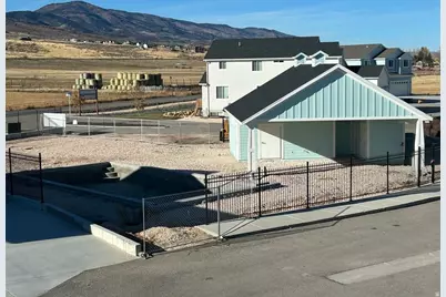 2216 S Beachcomber Ln, Garden City, UT 84028 - Photo 40