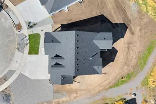 8674 N Halloran Ct, Lake Point, UT 84074 - Photo 30