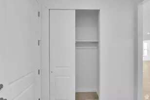 8674 N Halloran Ct, Lake Point, UT 84074 - Photo 24