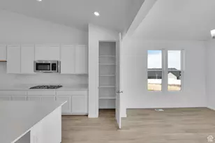 8674 N Halloran Ct, Lake Point, UT 84074 - Photo 6