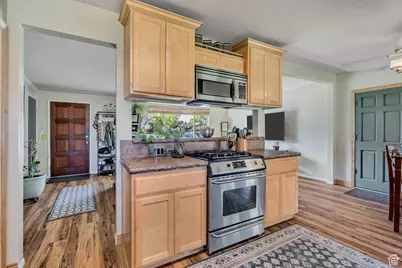 1393 E Galaxie Dr, Sandy, UT 84093 - Photo 8