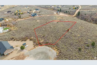 3332 S Mules Ear Cir #38, Garden City, UT 84028 - Photo 2