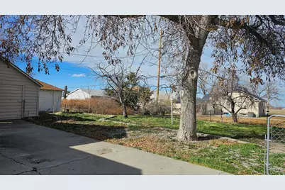 264 W International Ave, Tooele, UT 84074 - Photo 34