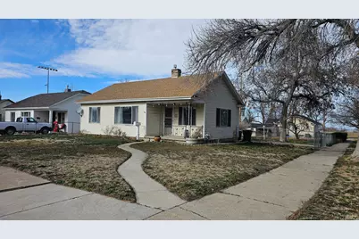 264 W International Ave, Tooele, UT 84074 - Photo 2