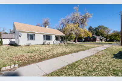 264 W International Ave, Tooele, UT 84074 - Photo 4