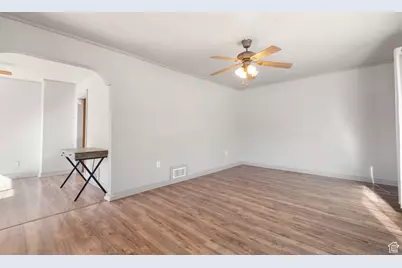 264 W International Ave, Tooele, UT 84074 - Photo 10