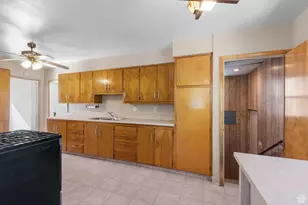 264 W International Ave, Tooele, UT 84074 - Photo 16