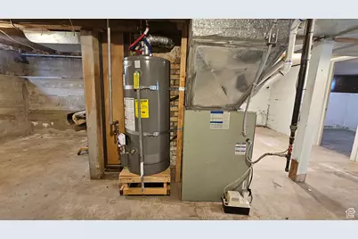 264 W International Ave, Tooele, UT 84074 - Photo 30