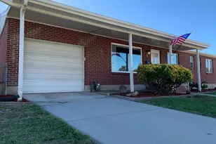 5 W 5878 S, Murray, UT 84107 - Photo 2