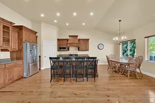 6065 N Lariat Ln, Mountain Green, UT 84050 - Photo 14