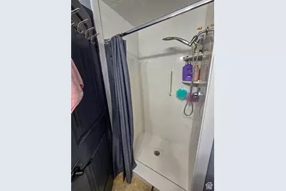 366 W 1000 N, Bountiful, UT 84010 - Photo 16