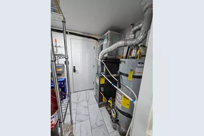 366 W 1000 N, Bountiful, UT 84010 - Photo 30