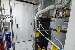 366 W 1000 N, Bountiful, UT 84010 - Photo 30