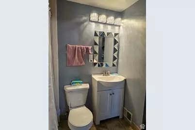 366 W 1000 N, Bountiful, UT 84010 - Photo 14