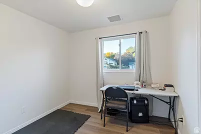 818 E Creekside Dr S, Layton, UT 84041 - Photo 18