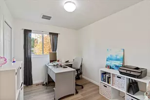 818 E Creekside Dr S, Layton, UT 84041 - Photo 16