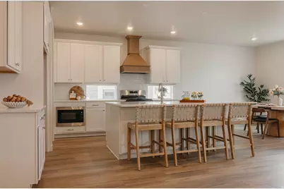 3009 N Lone Pine St #635, Eagle Mountain, UT 84005 - Photo 2