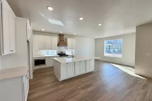 3009 N Lone Pine St, Eagle Mountain, UT 84005 - Photo 2