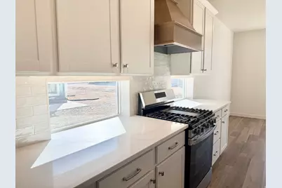 3009 N Lone Pine St #635, Eagle Mountain, UT 84005 - Photo 4