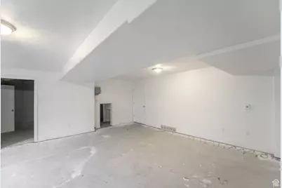 8453 S Windmill Dr, West Jordan, UT 84081 - Photo 16