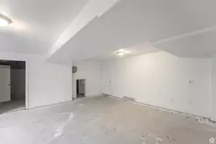 8453 S Windmill Dr, West Jordan, UT 84081 - Photo 16