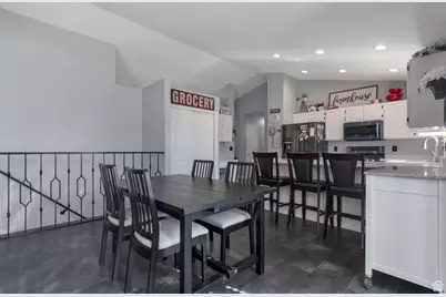 2439 W Bridle Oak Dr, South Jordan, UT 84095 - Photo 20