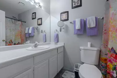 2439 W Bridle Oak Dr, South Jordan, UT 84095 - Photo 14