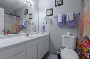 2439 W Bridle Oak Dr, South Jordan, UT 84095 - Photo 14