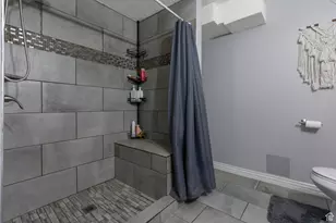 2439 W Bridle Oak Dr, South Jordan, UT 84095 - Photo 32