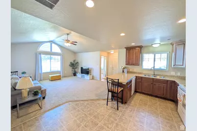 385 E 2280 N #D, North Logan, UT 84341 - Photo 6