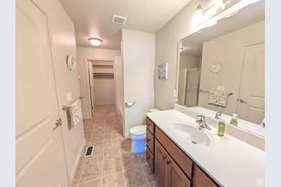 385 E 2280 N #D, North Logan, UT 84341 - Photo 14
