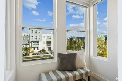 4563 W Daybreak Rim Way, South Jordan, UT 84009 - Photo 22