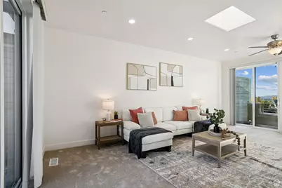 4563 W Daybreak Rim Way, South Jordan, UT 84009 - Photo 10