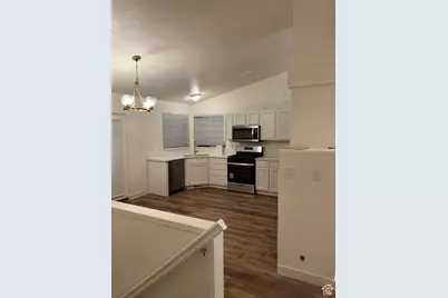 792 E 540 N, Tooele, UT 84074 - Photo 10
