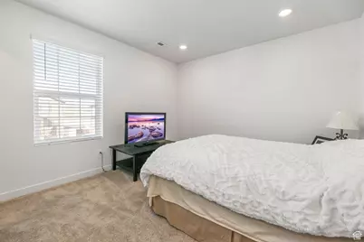 576 E Hearth Ln, Eagle Mountain, UT 84005 - Photo 38