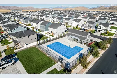 576 E Hearth Ln, Eagle Mountain, UT 84005 - Photo 42