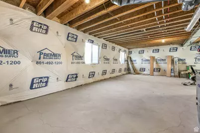 576 E Hearth Ln, Eagle Mountain, UT 84005 - Photo 46